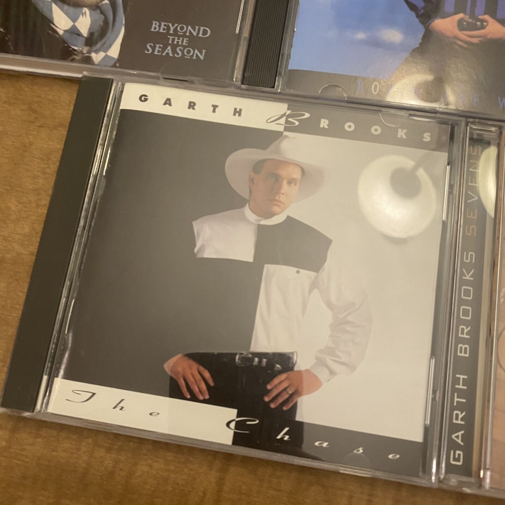 GARTH BROOKS MIXED LOT OF 5 CDs - Picture 5 of 6